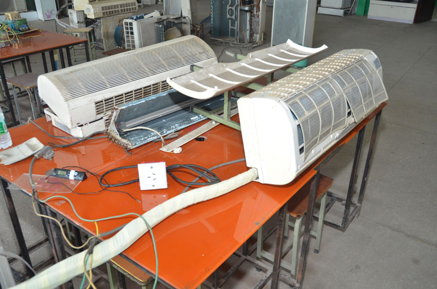 太阳成集团tyc122cc(中国)有限公司制冷维修设备空调。
